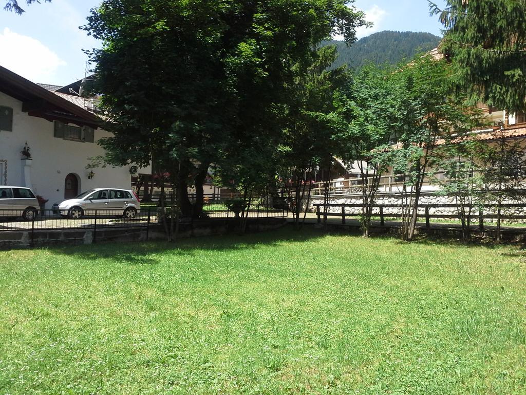 Appartamento Niki Campitello Campitello di Fassa Rom bilde
